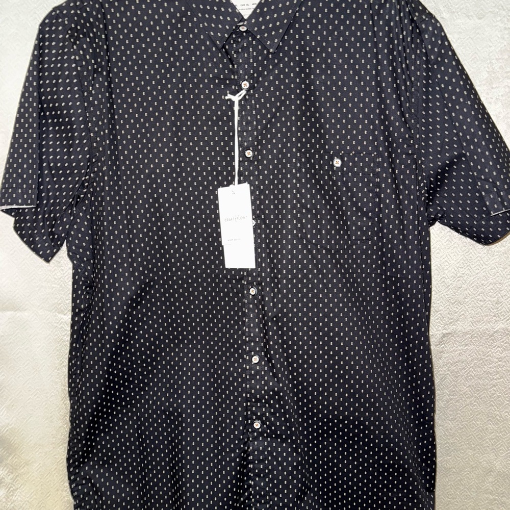 Elegant Black Patterned Men's Shirt
